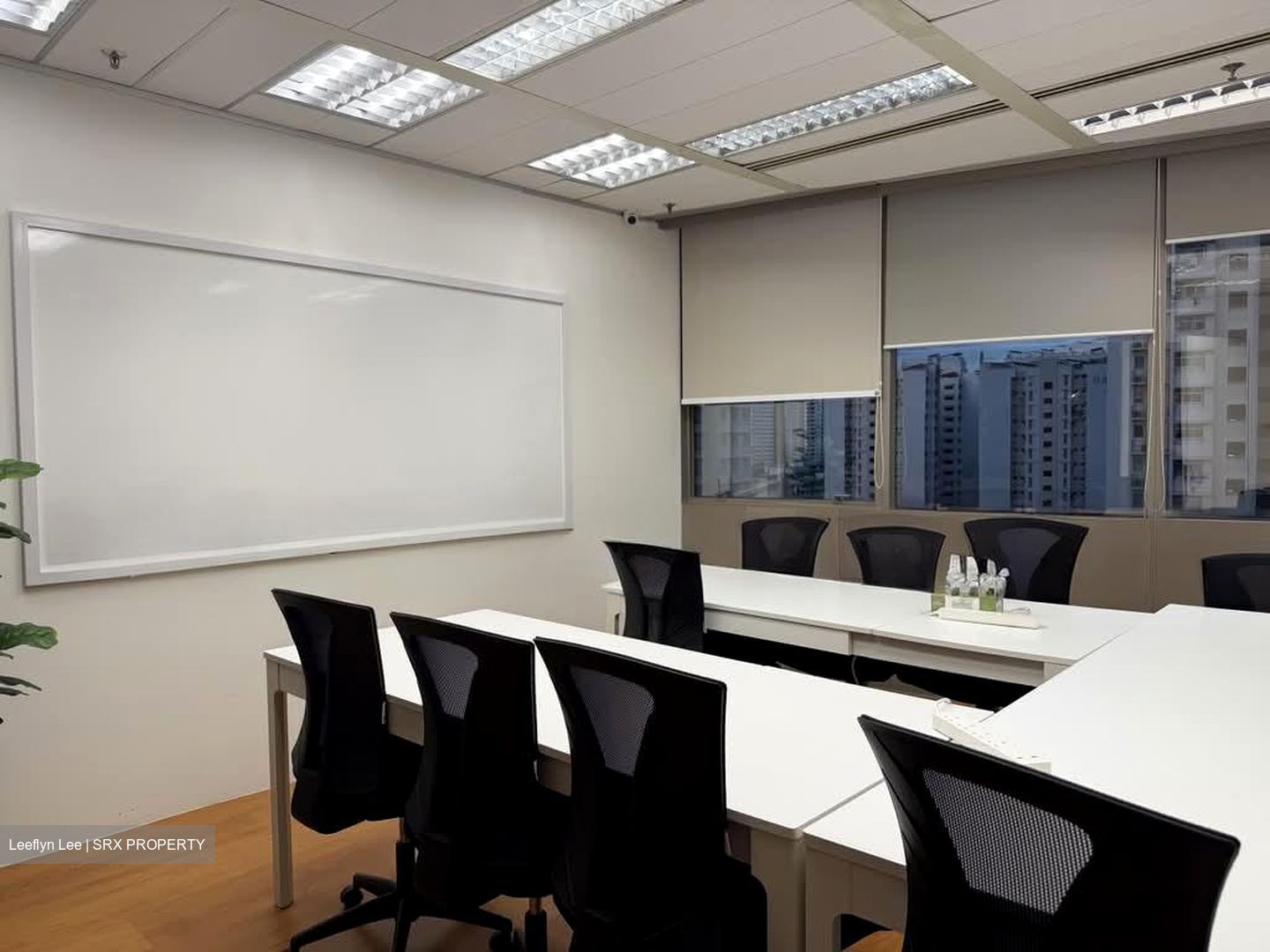 Central Plaza (D3), Office #601932291
